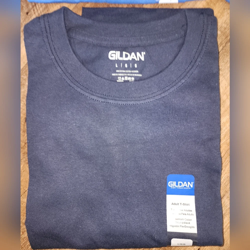 5 Gildan Assorted Blue and Dark Blue T-Shirts NWT - Picture 2 of 5